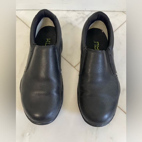 Kuru, 8.5, Kivi, womens black leather slip on comfort flat walking shoe - Picture 4 of 10